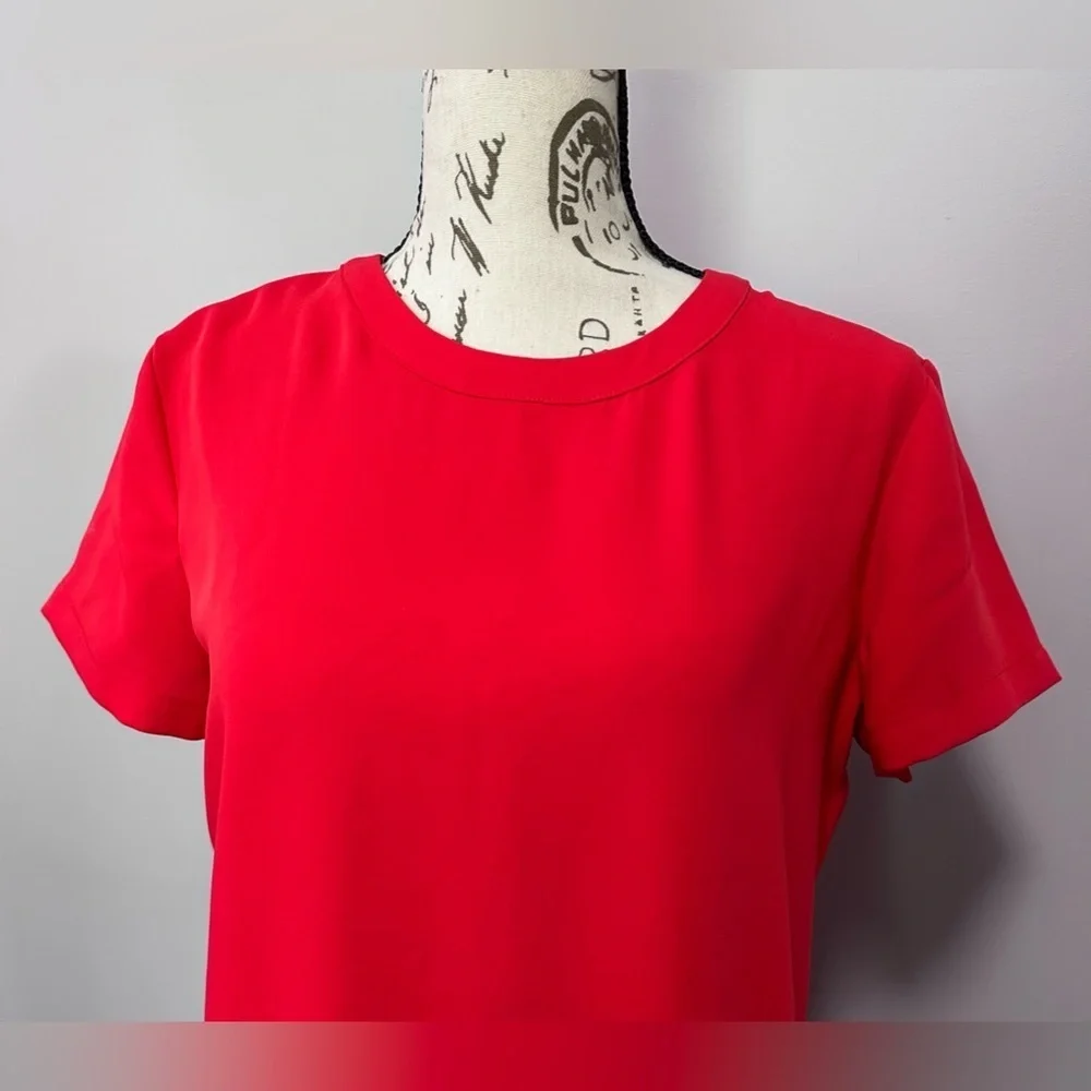 👗 Adrienne Vittadini Red Dress - Size 2 🌟